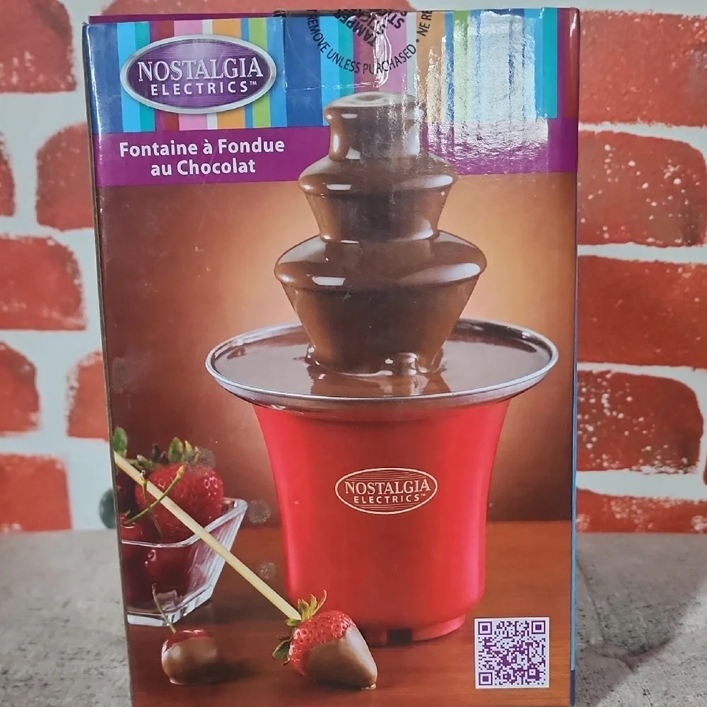 ❤️‍🔥 Red Electric Chocolate Fondue Fountain from Nostalgia Electrics ❤️‍🔥 - Picture 6 of 6